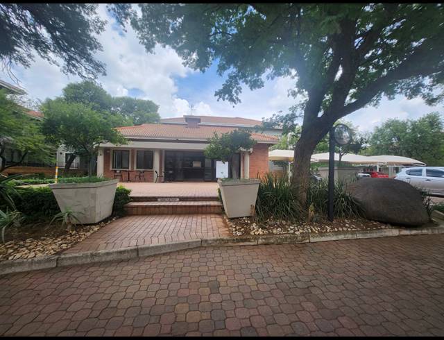 469M² OFFICE TO LET IN VORNA VALLEY